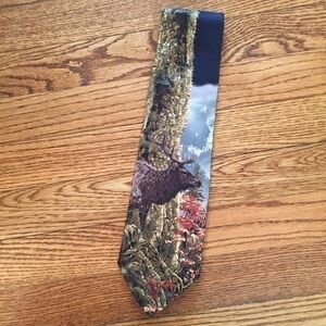Vintage 1998 Endangered Species Reindeer 100% Silk Blue & Brown Men’s Tie